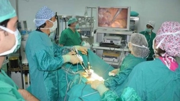 Kolon Kanseri Ameliyatı Riskleri ve Sonrası